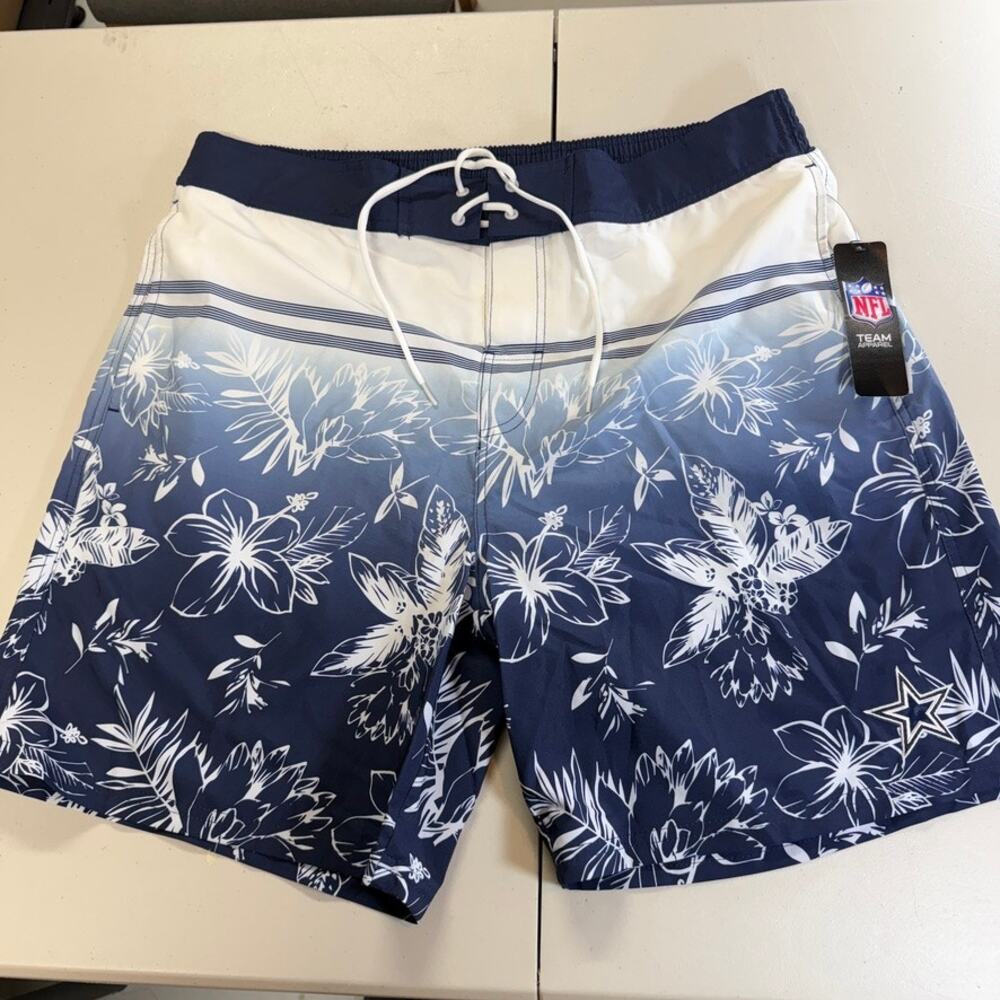 Dallas Cowboys G-III Sports By Carl Banks NFL Island Volley Swim Shorts 2XL NWT